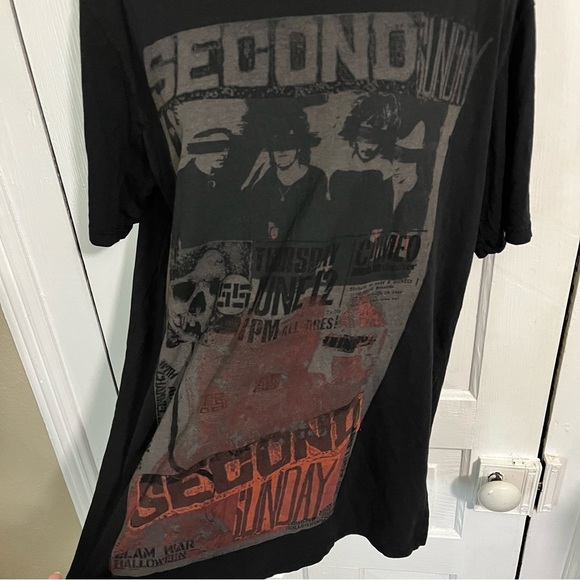 Second 2nd Sunday Black Graphic Tee Punk Music Band Inspired Large C2 - Picture 2 of 6